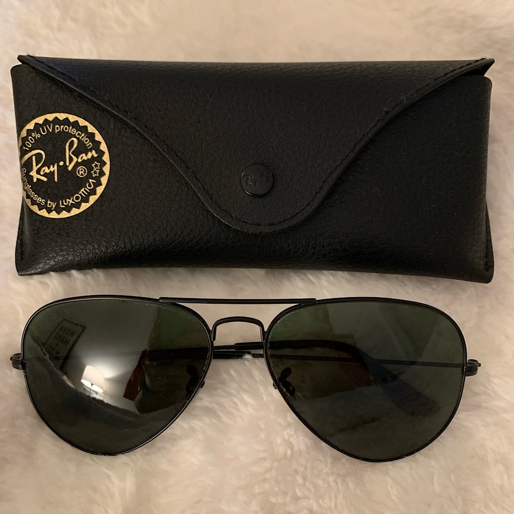Ray-Ban Aviator Total Black Sunglasses Polarized